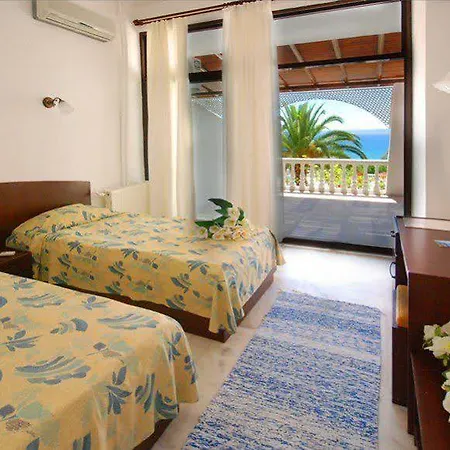 Hotel Kerasus 3*