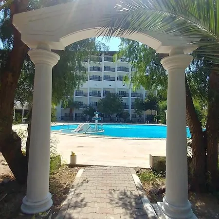 Kerasus Hotell 3*