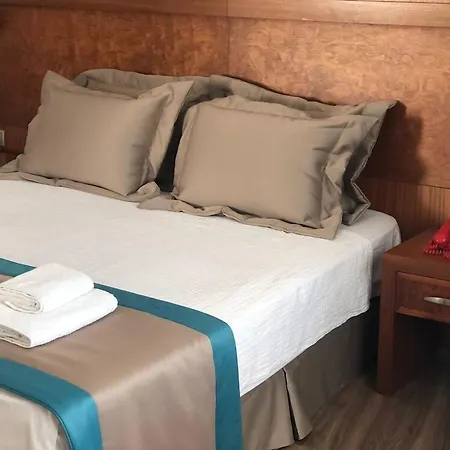 Hotel Kerasus 3*