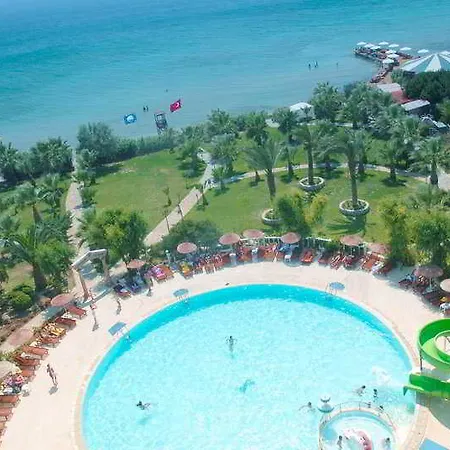 Kerasus Hotell Çeşme