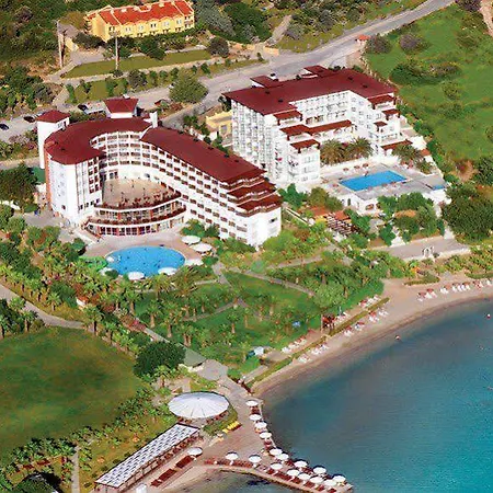 Kerasus Hotell 3*