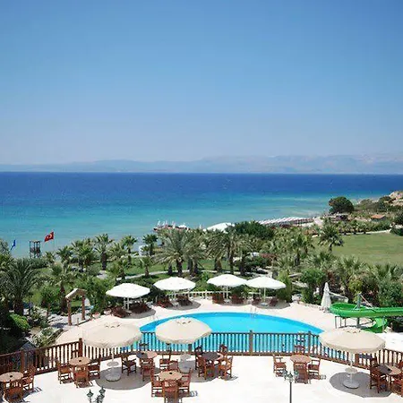 Kerasus Hotell 3*
